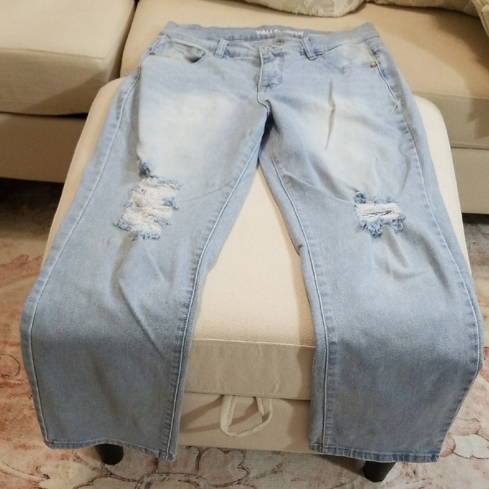 Wallflower Juniors Light Blue Distressed Jeans